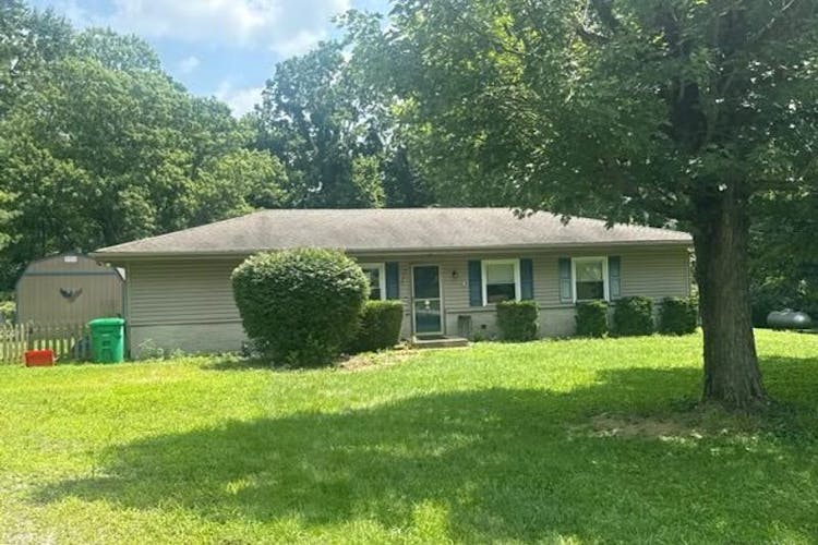 7133 Peach Tree Ln Georgetown, IN 47122, Floyd County