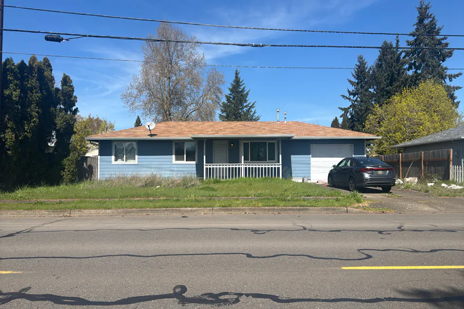 1535 W Oak Street Lebanon, OR 97355, Linn County