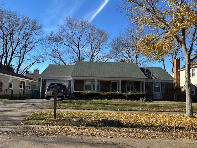 170 Belaire Dr Buffalo Grove, IL 60089, Cook County