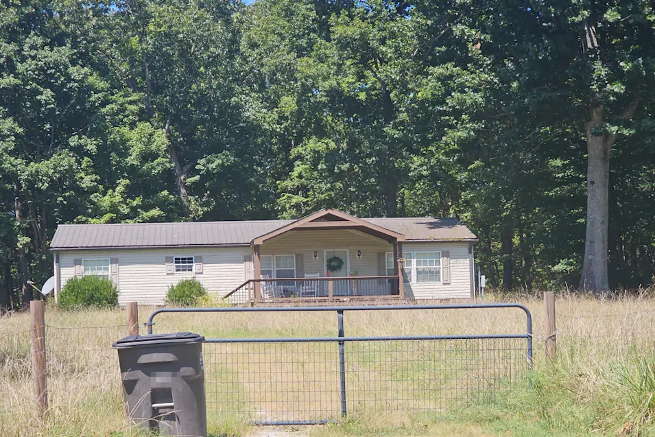 5118 Simpson Ln Columbia, TN 38401, Marshall County