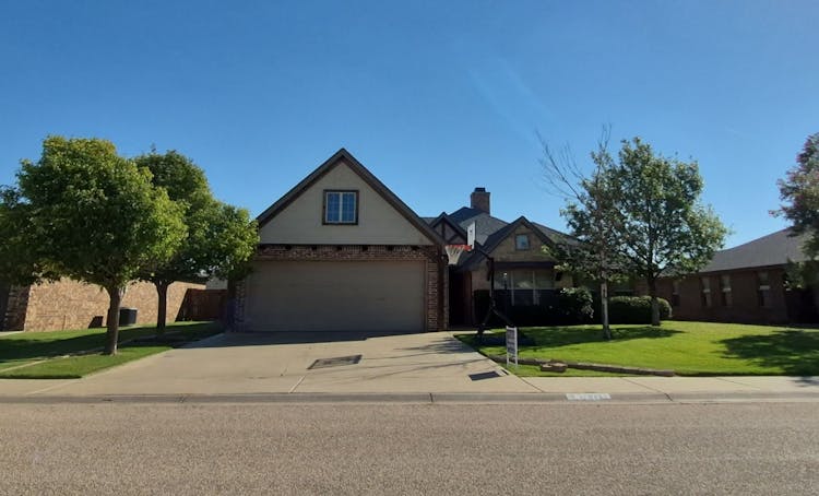 6712 72nd St Lubbock, TX 79424, Lubbock County