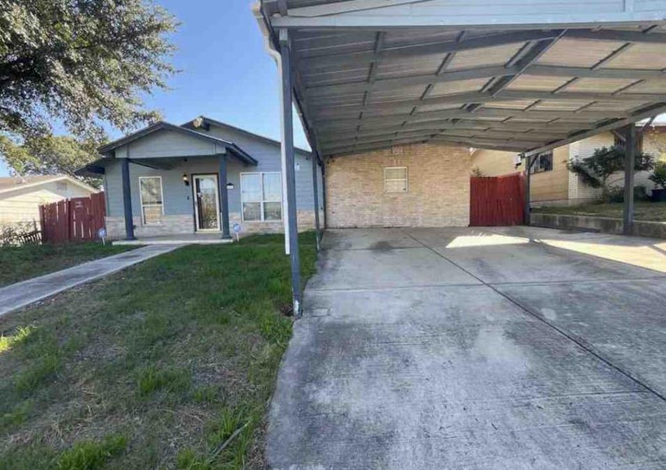 6238 Big Valley Dr San Antonio, TX 78242, Bexar County