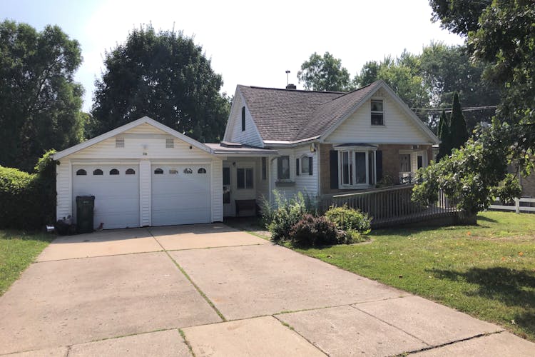 2130 Coolidge St Lansing, MI 48906, Ingham County