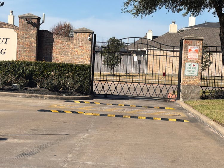 8003 Daylilly Creek Dr Houston, TX 77083, Harris County