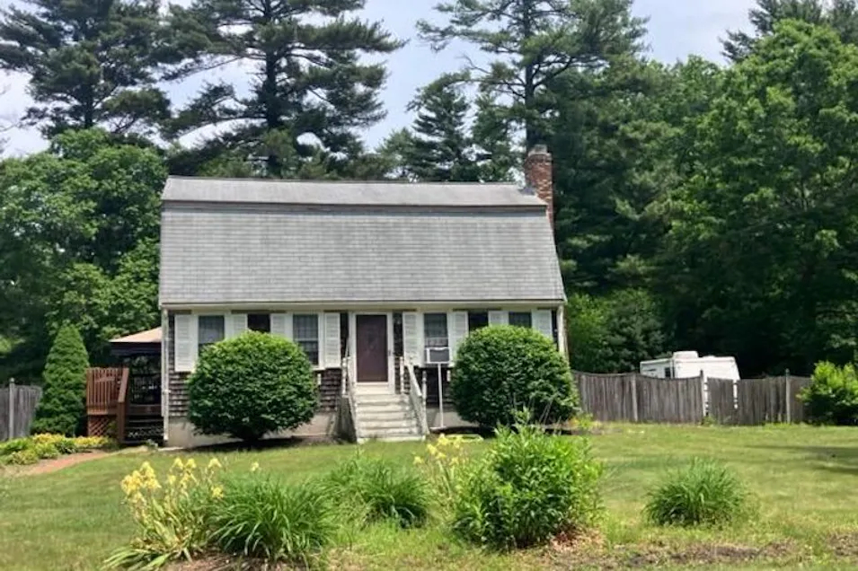 19 Forest Street Carver, MA 02330, Plymouth County