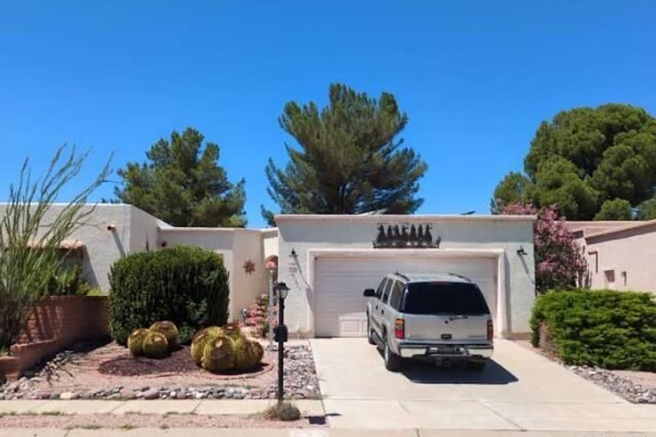 235 E Paseo Churea Green Valley, AZ 85614, Pima County