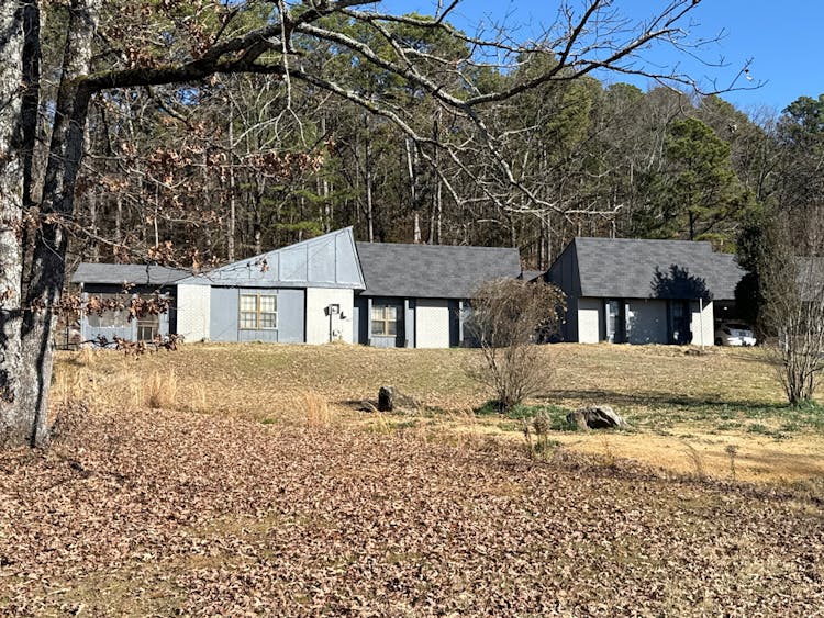 112 Mountain Pine Dr. Dardanelle, AR 72834, Yell County