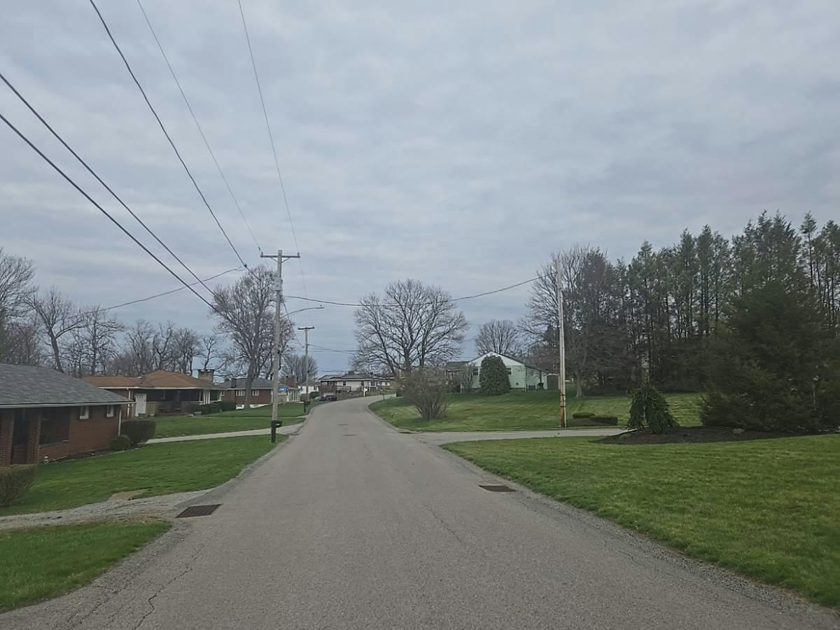 Ridge Rd, Rochester, PA 15074