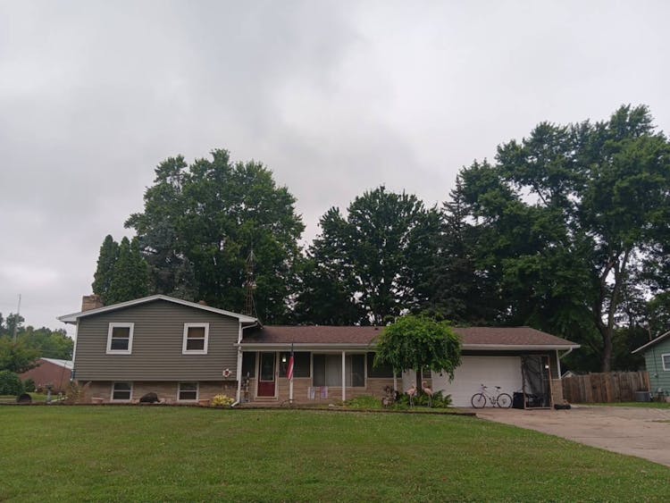 2287 Downpatrick St Davison, MI 48423, Genesee County