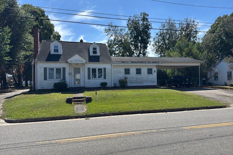 828 East 7th Street Lumberton, NC 28358, Robeson County