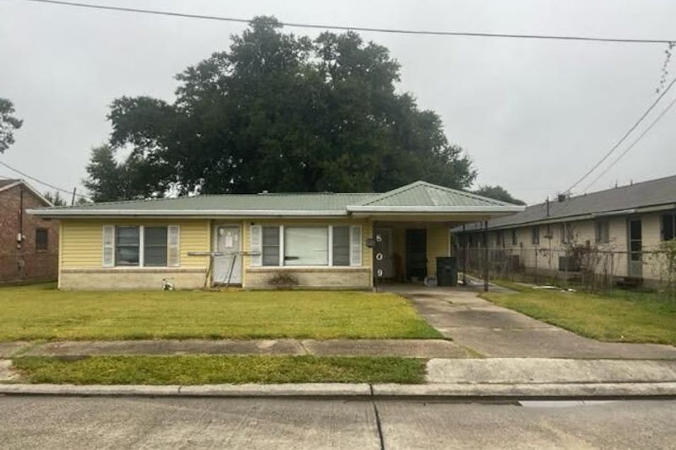809 May St Houma, LA 70363, Terrebonne County