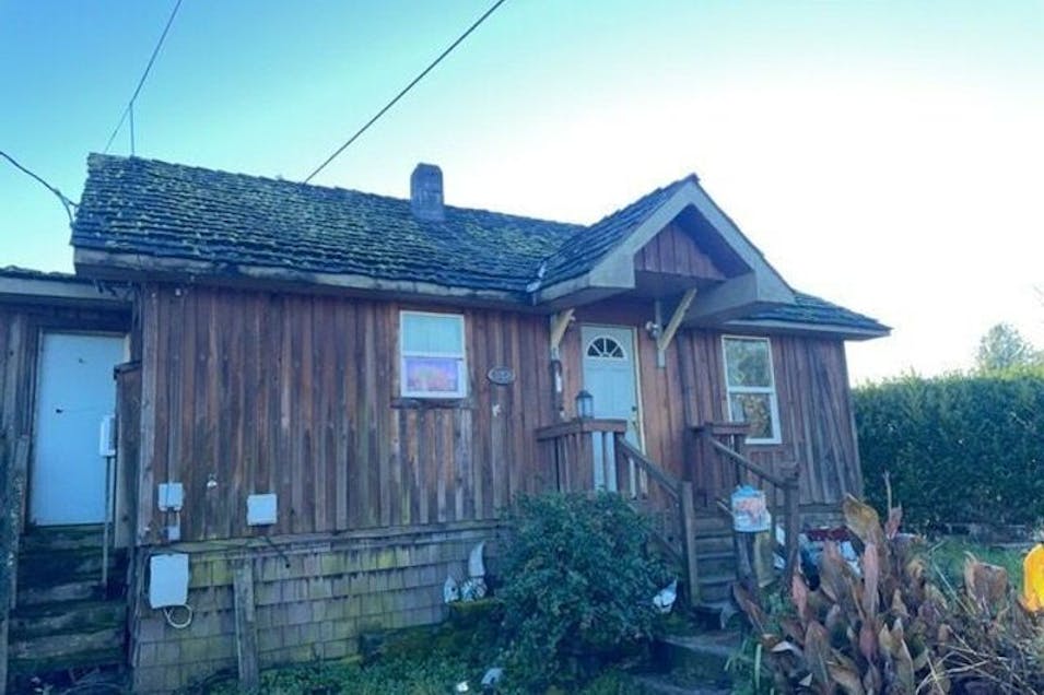 832 Doborout St Myrtle Point, OR 97458, Coos County