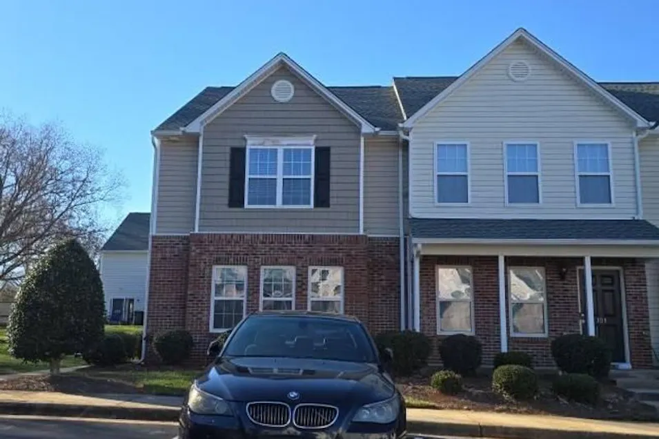 101 Silhouette Drive Greensboro, NC 27405, Guilford County