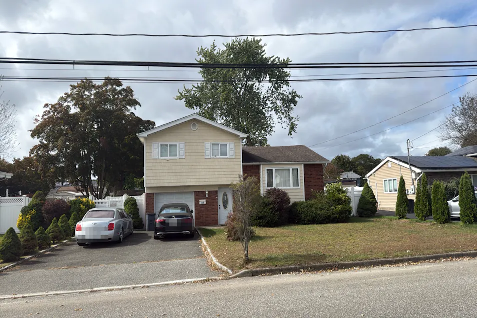 318 West 22nd Street Deer Park, NY 11729, Suffolk County