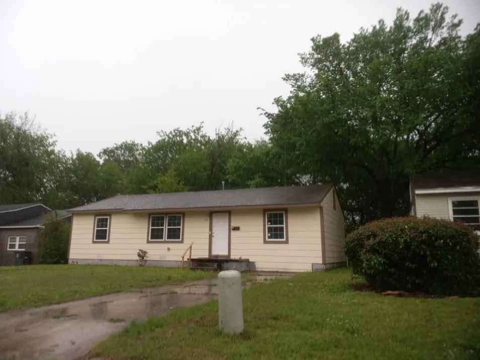 724e 33rd St N Tulsa, OK 74106, Tulsa County