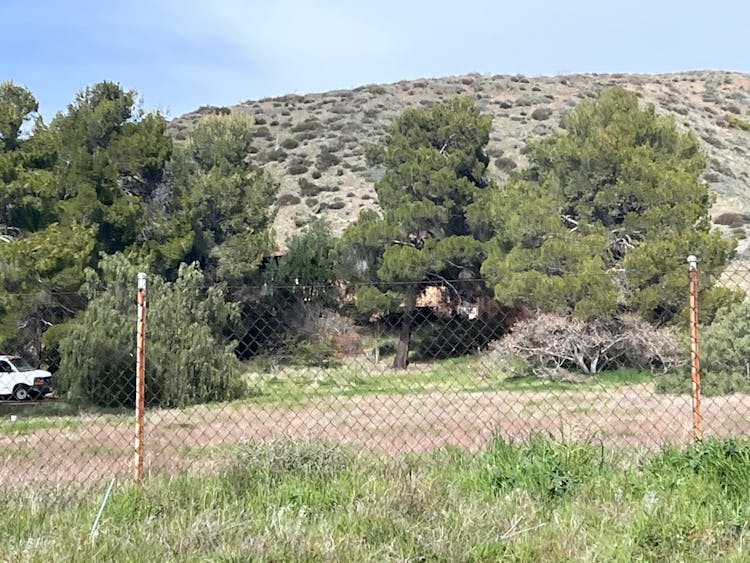 9235 Northside Dr Leona Valley, CA 93551, Los Angeles County