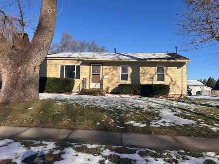 711 4th St SE Altoona, IA 50009, Polk County