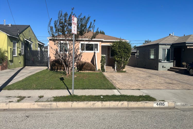 4485 W 142nd St Hawthorne, CA 90250, Los Angeles County