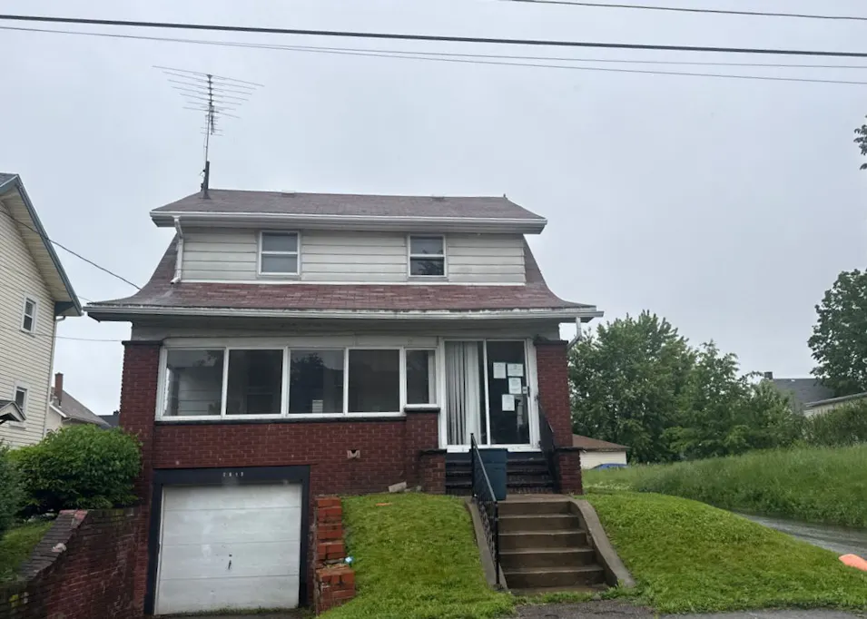 2615 10th St SW Canton, OH 44710, Stark County