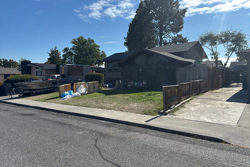 2505 W Grand Ronde Pl Kennewick, WA 99336, Benton County