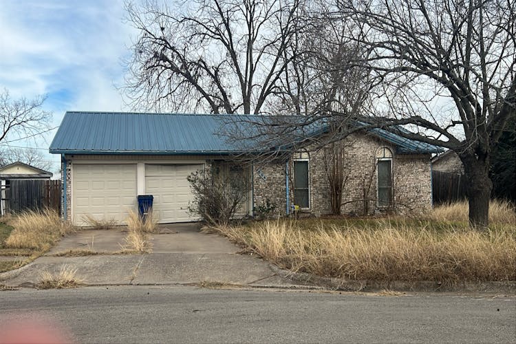 304 Candlelite Ct Burleson, TX 76028, Johnson County