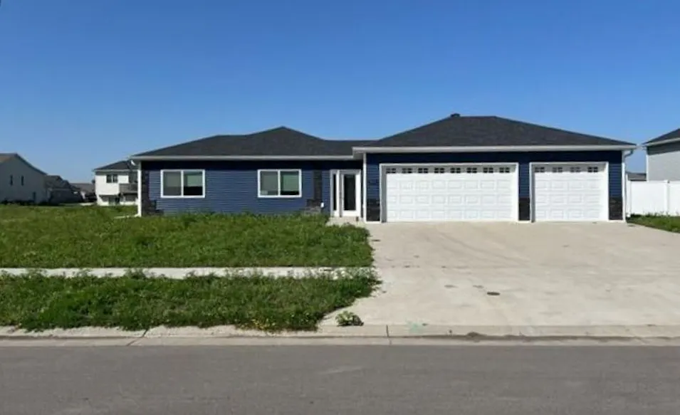 3613 18th Street S Moorhead, MN 56560, Clay County