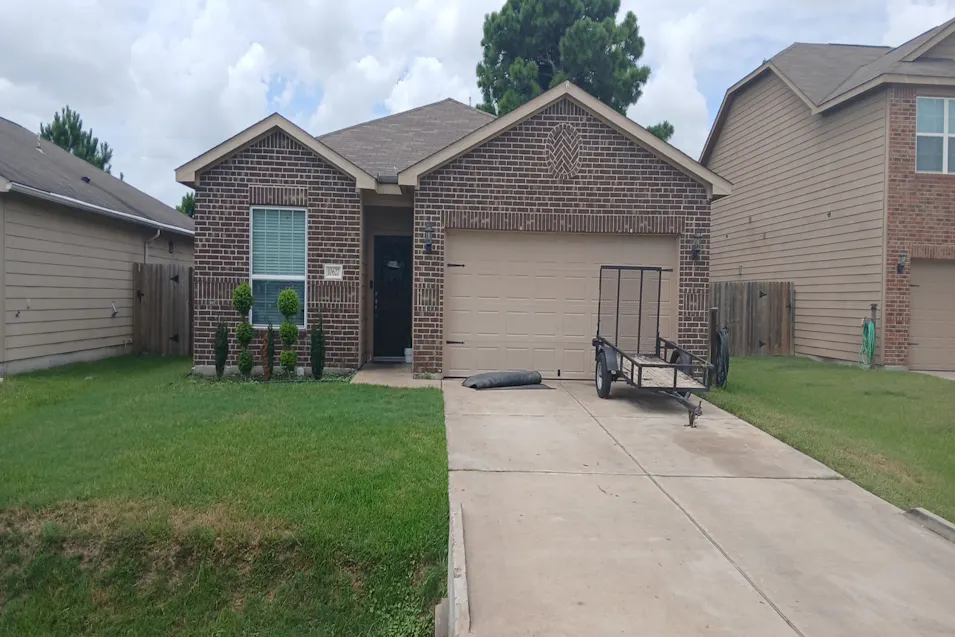 10627 Pine Landing Dr Houston, TX 77088, Harris County