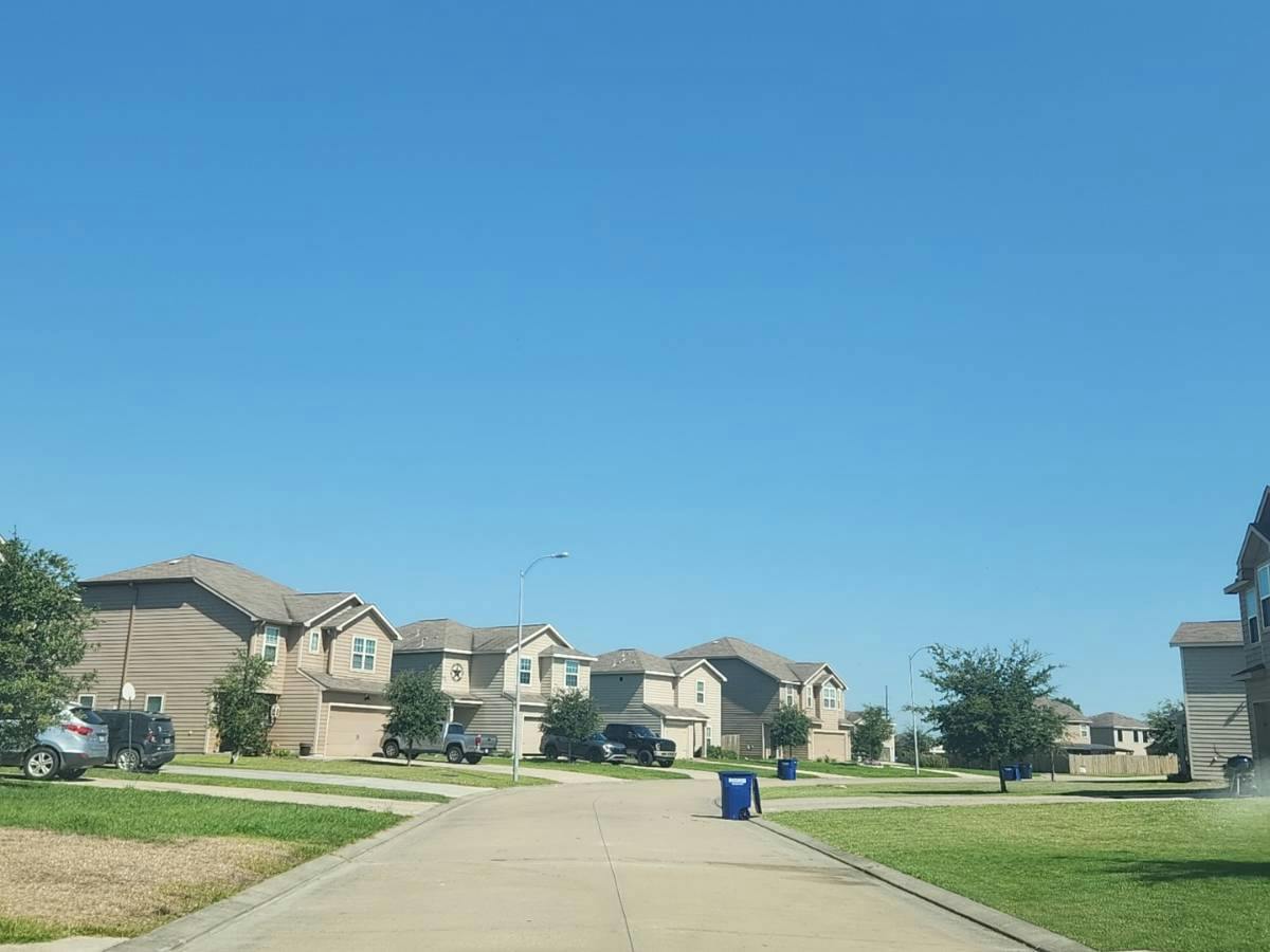 Starfish Rd, Baytown, TX 77523