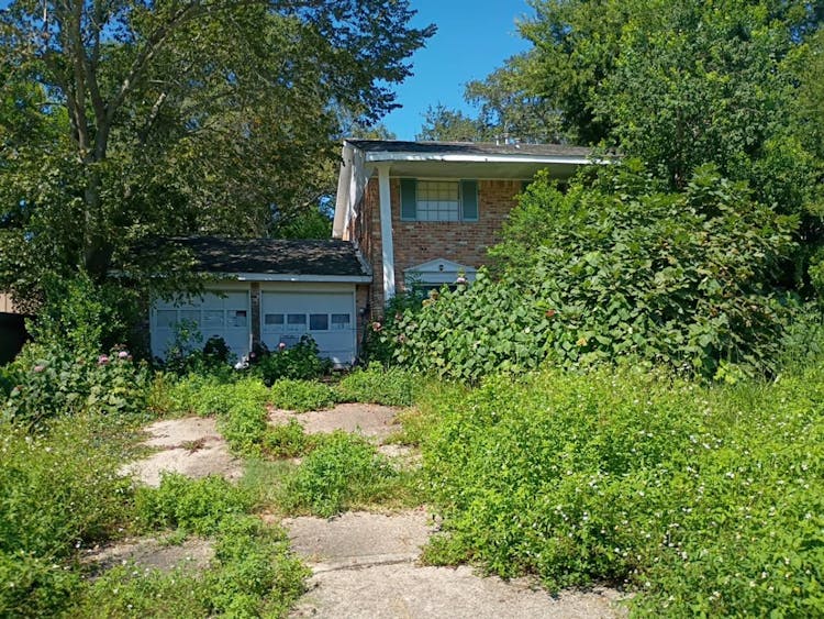 3943 South Pin Oak Avenue New Orleans, LA 70131, Orleans County