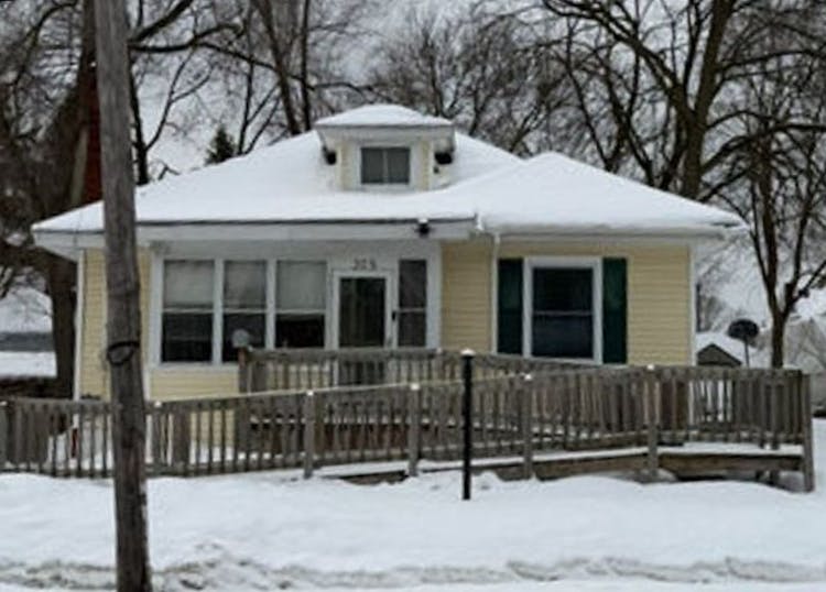 305 W High St Jackson, MI 49203, Jackson County