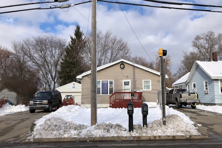 603 E Sheridan Rd Lansing, MI 48906, Clinton County