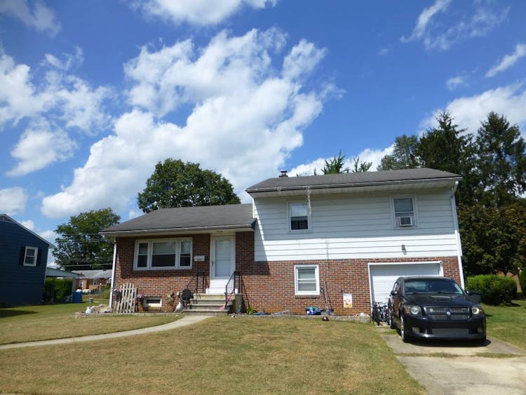 325 W Race St Fleetwood, PA 19522, Berks County