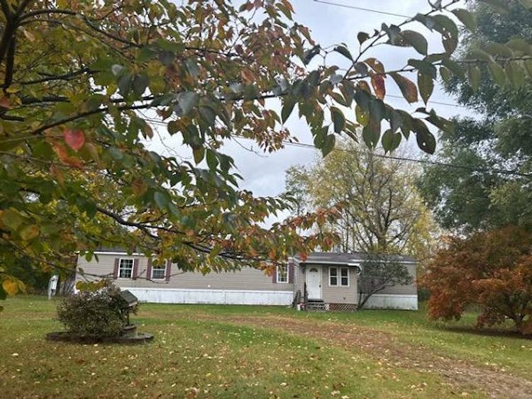 155 Mason St Morrisonville, NY 12962, Clinton County