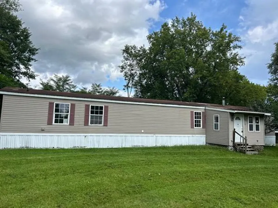 155 Mason St Morrisonville, NY 12962, Clinton County