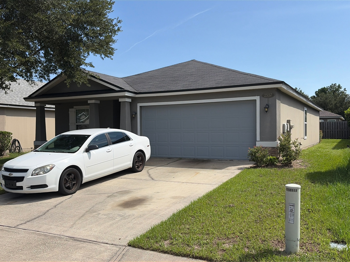 2557 Sir Galahad Dr photo 2