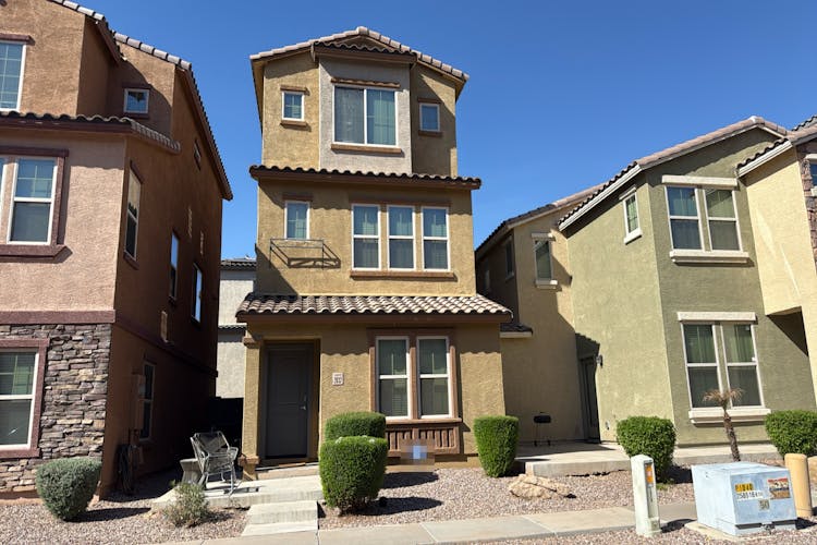 2032 N 77th Ln Phoenix, AZ 85035, Maricopa County