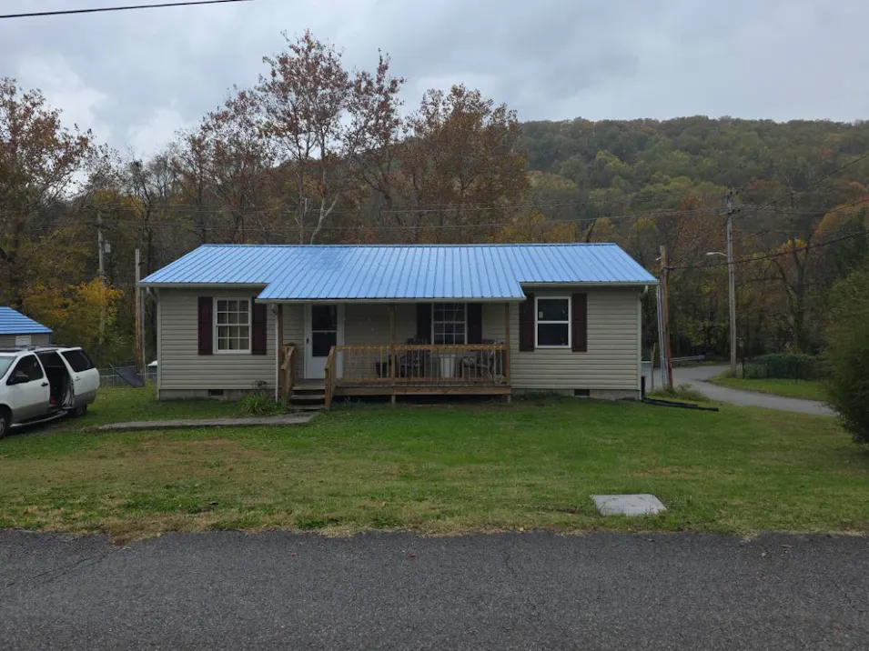 301 Hill Street Rocky Top, TN 37769, Anderson County