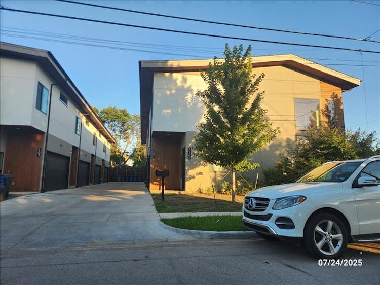 2120 Lovedale Ave # 101 Dallas, TX 75235, Dallas County