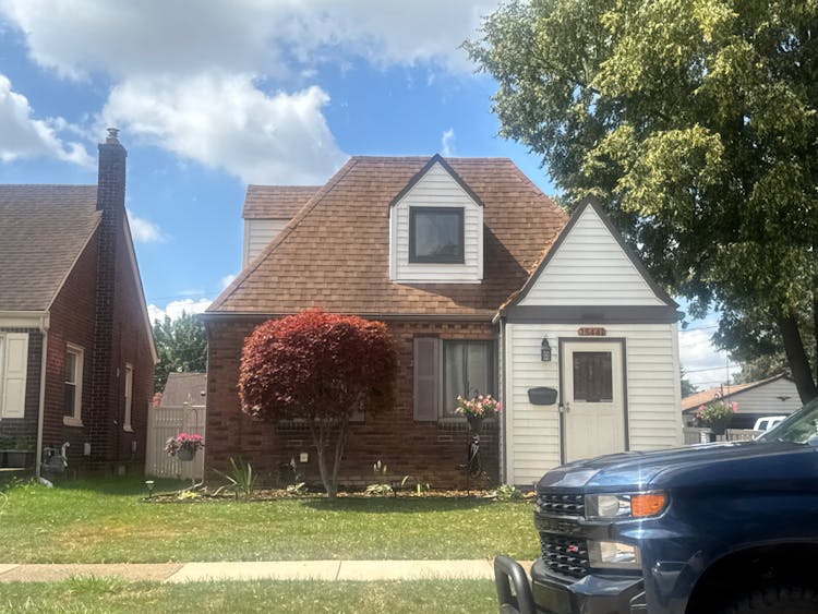 15441 Jonas Ave Allen Park, MI 48101, Wayne County