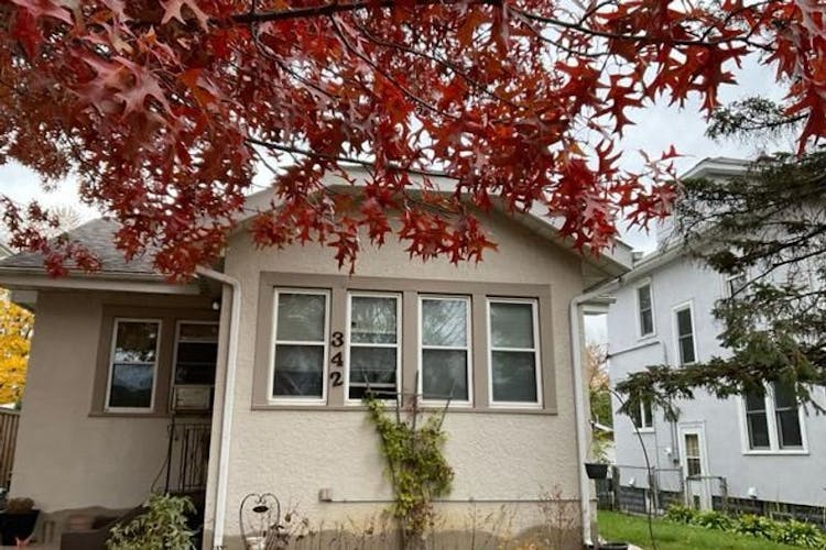 342 S Saratoga St St Paul, MN 55105, Ramsey County