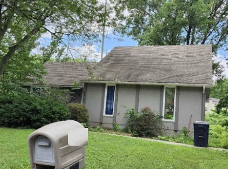 6012 Woodside Ave Kansas City, MO 64133, Jackson County