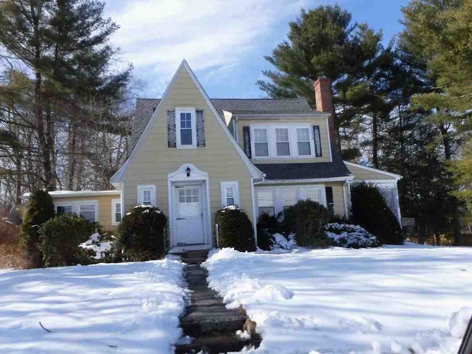 12 Johnson St North Grosvenordale, CT 06255, Windham County