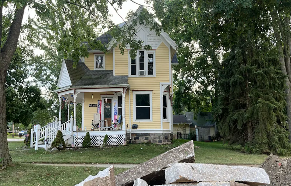 203 W State St Corunna, MI 48817, Shiawassee County