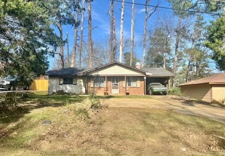 218 Hilliyard Ct Jackson, MS 39212, Hinds County