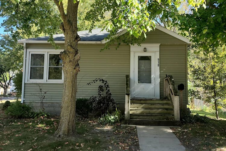 918 Valley Ave Albert Lea, MN 56007, Freeborn County