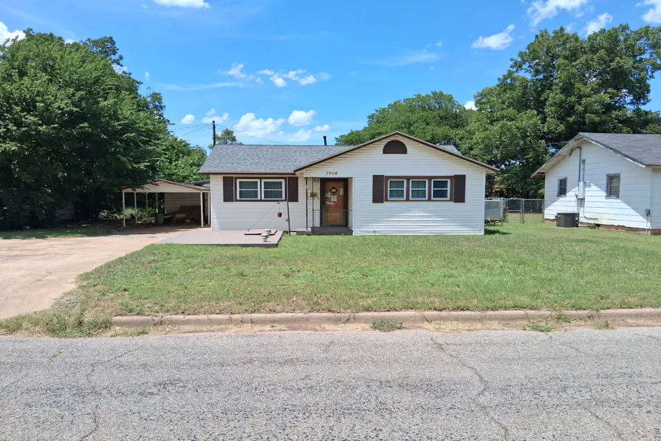 3904 Marshall St Vernon, TX 76384, Wilbarger County