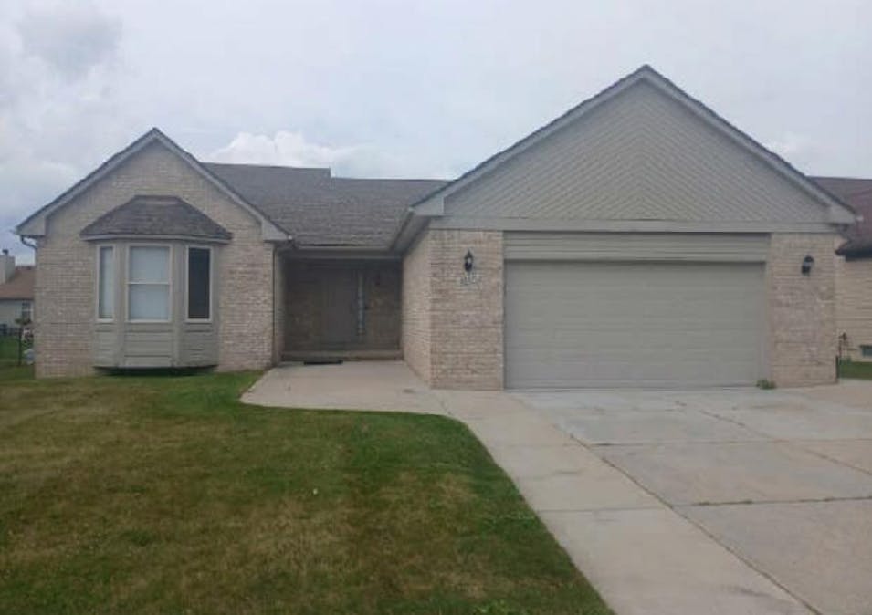 22571 Current Dr Macomb, MI 48044, Macomb County