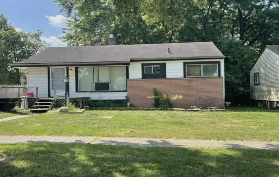 31415 Glen St Westland, MI 48186, Wayne County