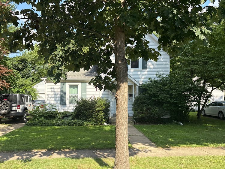 302 S Maple St Sturgis, MI 49091, Saint Joseph County