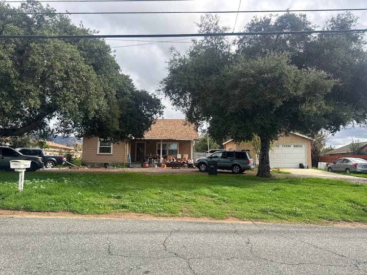 11973 3rd Ave Yucaipa, CA 92399, San Bernardino County